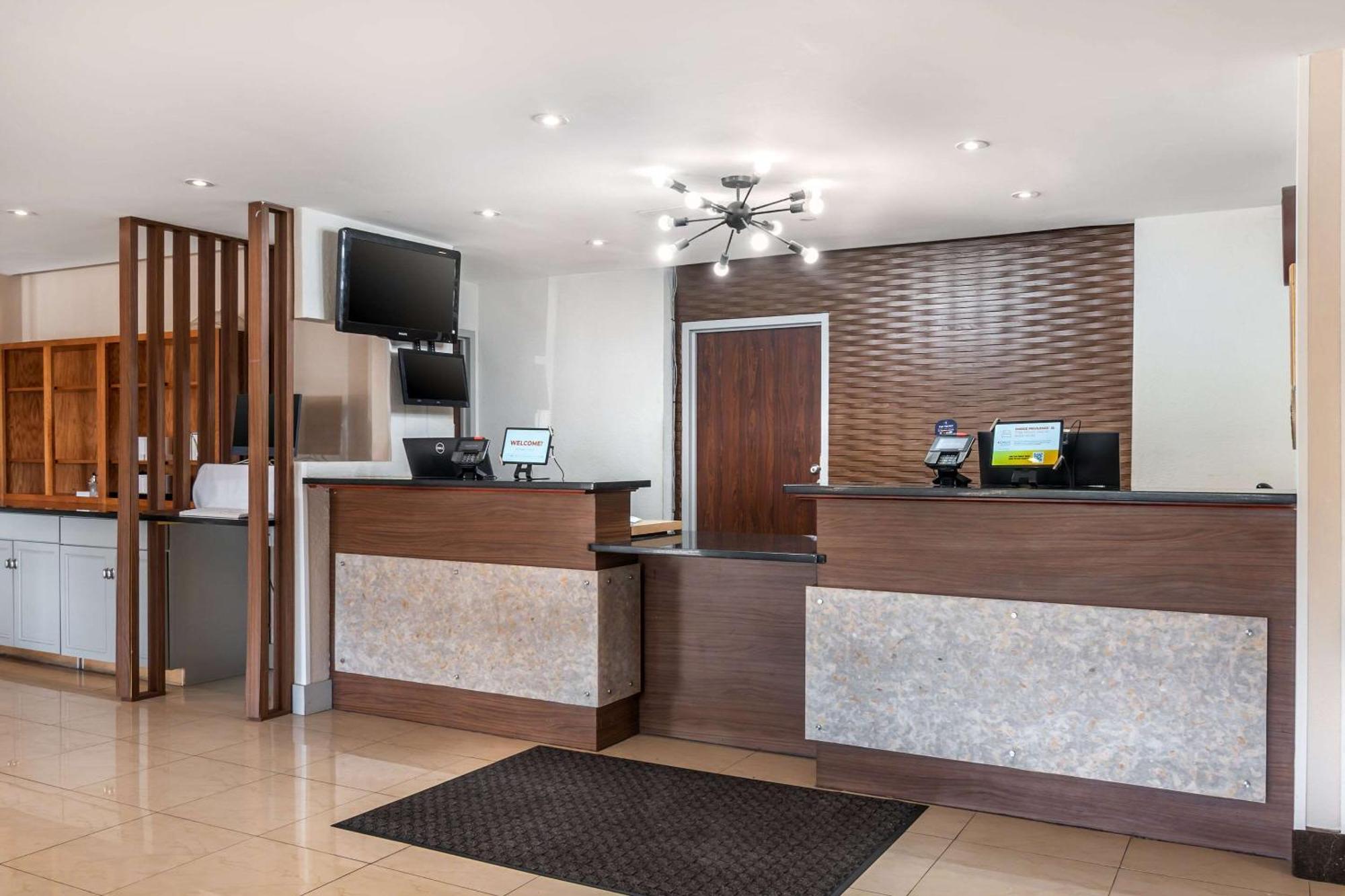 Mainstay Il Hotel